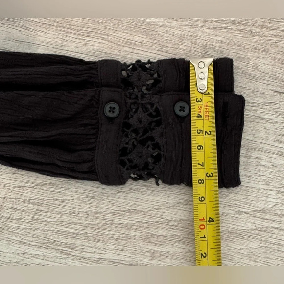Free People The Best Button Front Blouse Black Crochet Oversized Boho Size XS - Picture 7 of 9